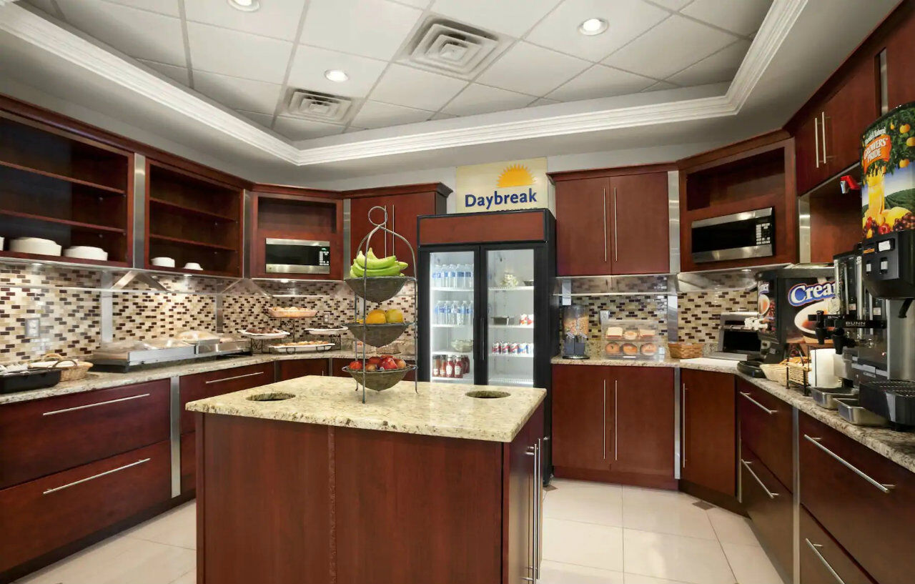 Days Inn By Wyndham Butler Conference Center Esterno foto